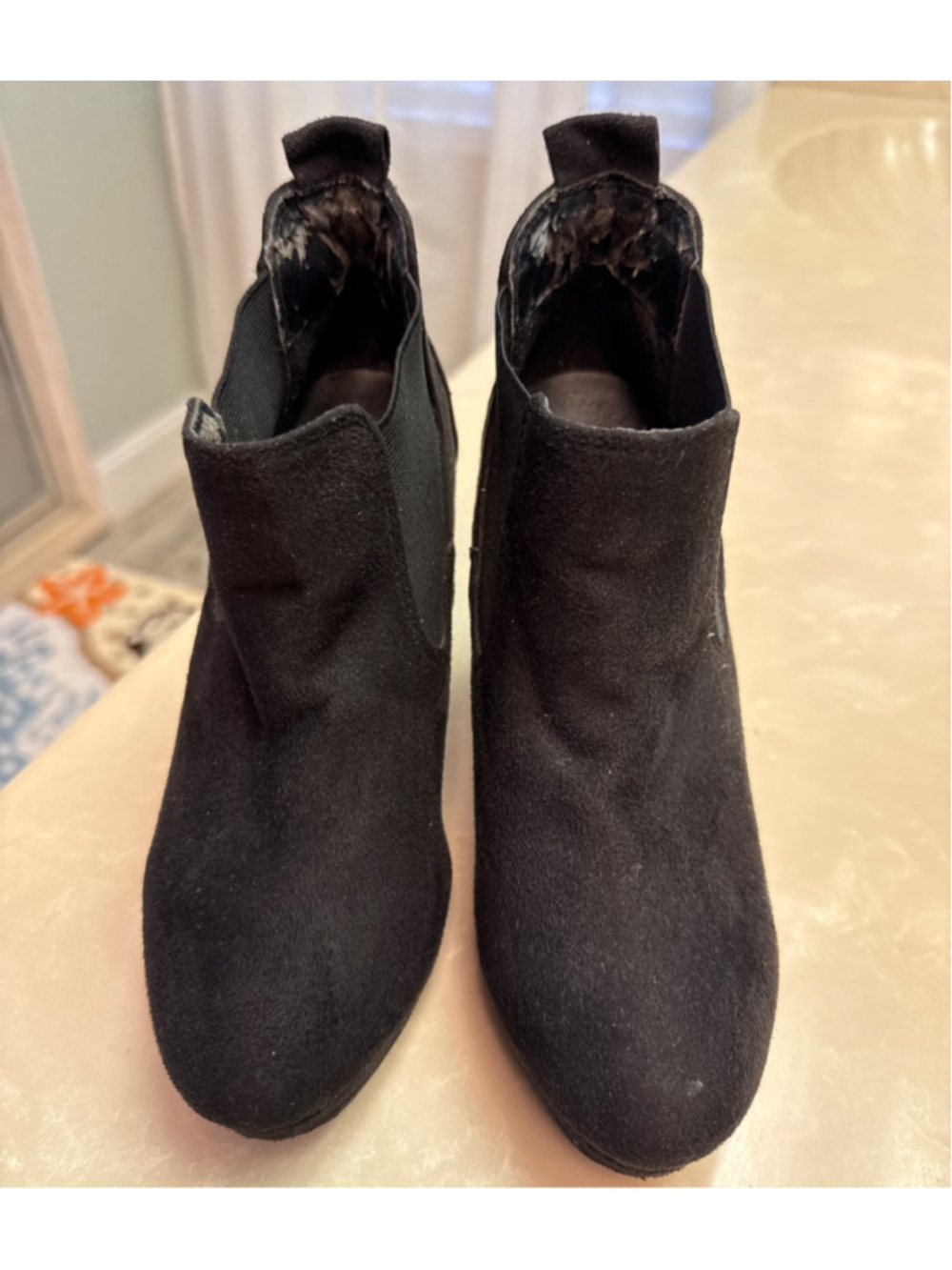 XOXO Black Faux Suede Ankle Booties Elastic Panel Heels Size 6.5